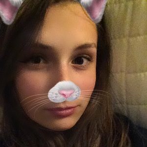 Meet your Posher, Kenadie